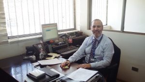 AGENTE ROBERTO VALDIVIA